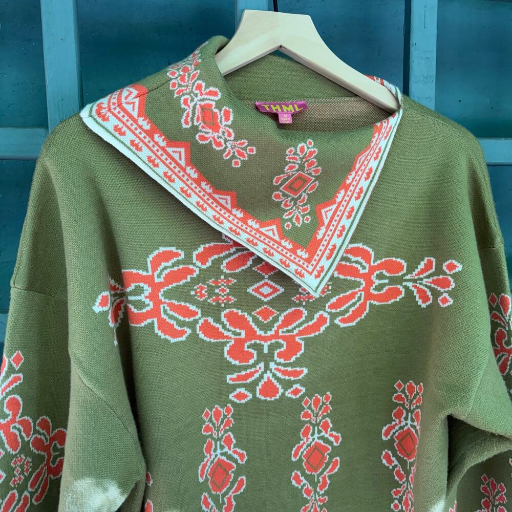 THML scarf neck print sweater in olive green w/ orange folk pattern- sz M